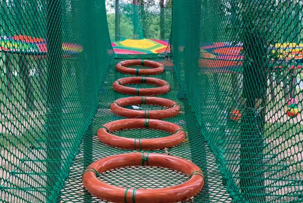 Kleurrijknetten Aangepaste Avo - Kids Outdoor Adventure Park recensie en prijs