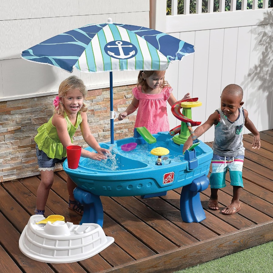 Fiesta Cruise zand- en waterta - Kids Outdoor Table With Umbrella recensie en prijs